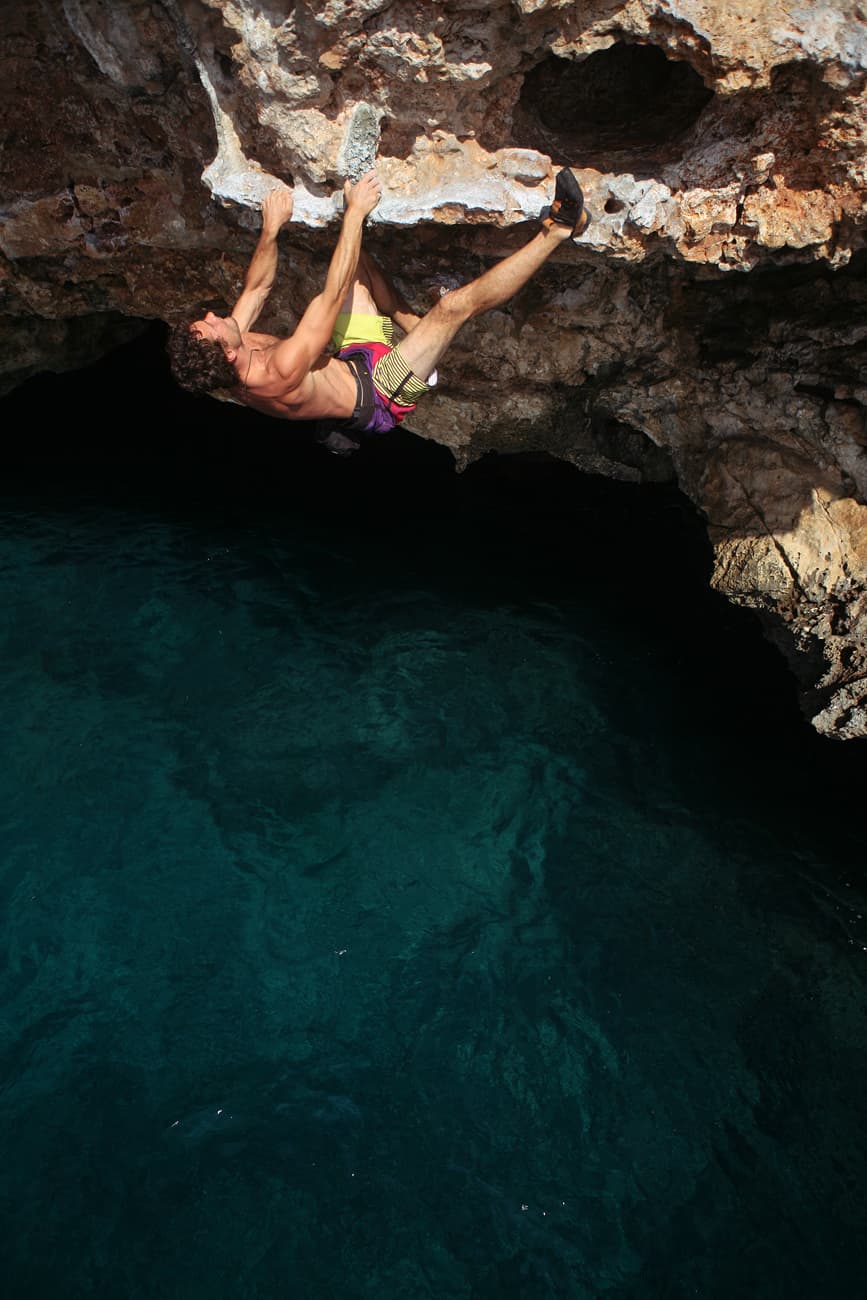 Mallorca deep water solo rock climbing Rockbusters Portocolom lighthouse