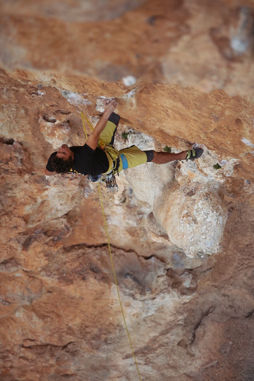 Mallorca deep water solo rock climbing Rockbusters Jany